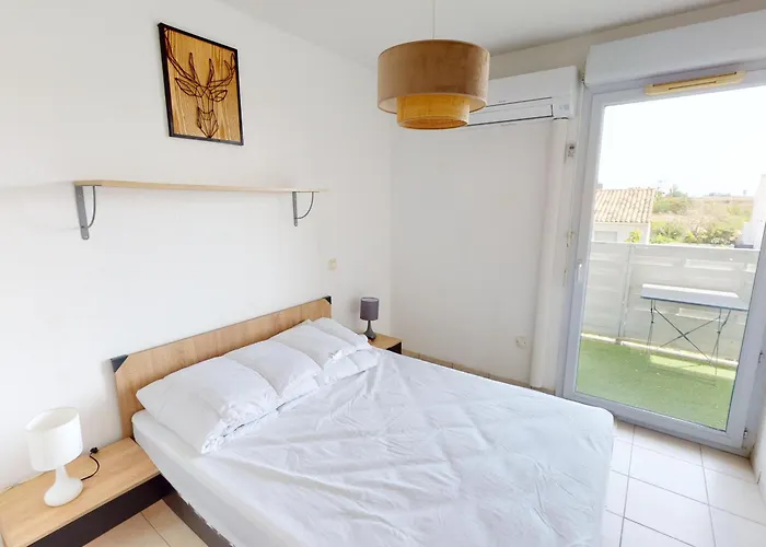 Apartamento Avec Piscine Partagée à - Fr-1-785-2 *