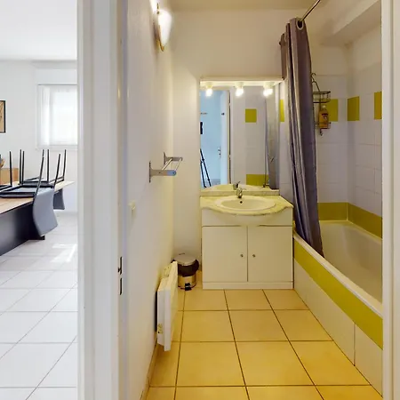 De Charme Avec Piscine, Terrasse, Parking, Clim Et Wi-fi - A 10 Min Des Plages - Fr-1-785-2 شقة *
